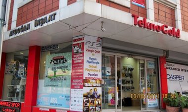 Teknolojide Kablo Devrimi! Sultangazi'de adaptörler, dönüştürücüler, kablolar Teknogold’da